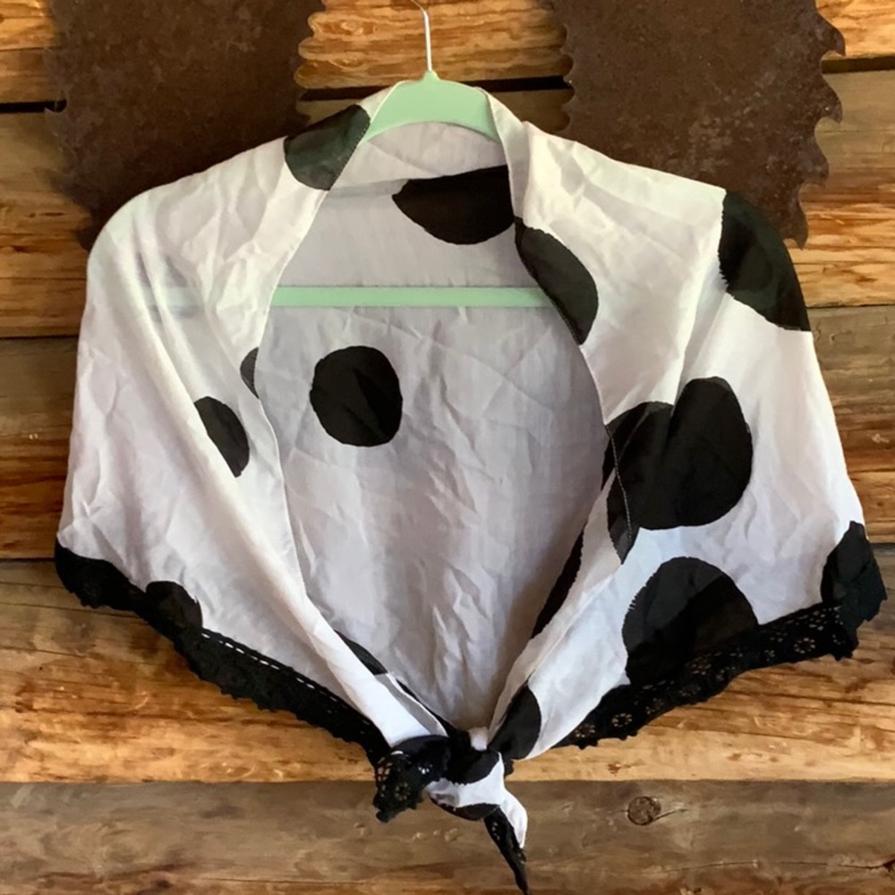 Debbie Martin Designs black and white scarf